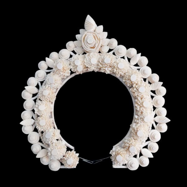 Shola Ghar's Bridal Crown is made up of high quality Shola, which is a skin friendly material. This Crown is lightweight yet durable. Women wear this shola Crown for wedding, odissi dance and photoshoot purposes.