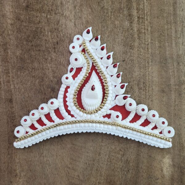 'Bridal Mukut' is made up of Pure organic product called Shola