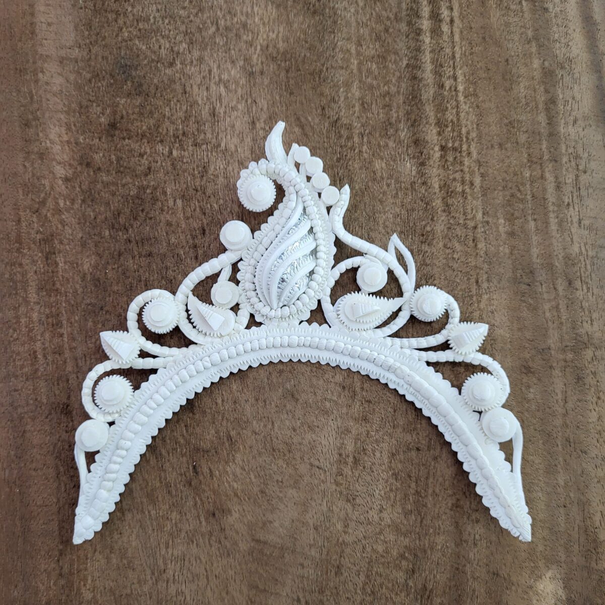 'Bridal Mukut' is made up of Pure organic product called Shola