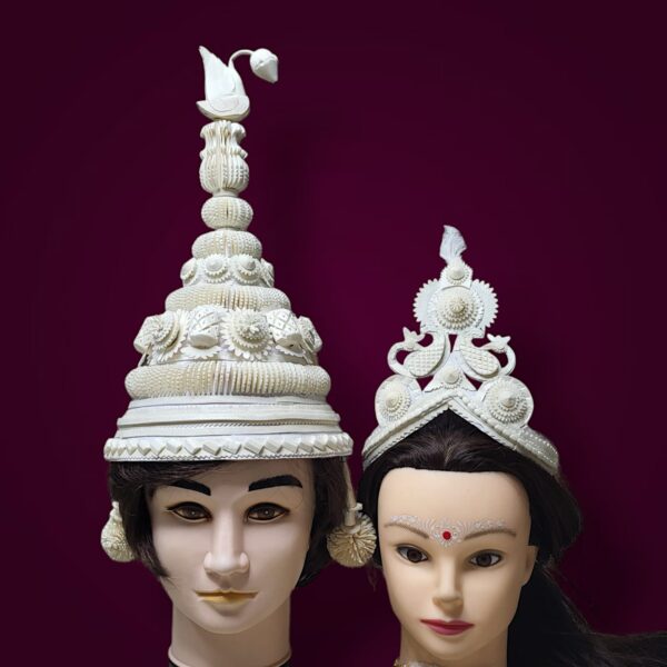 Ashish Topor Mukut Set (White)